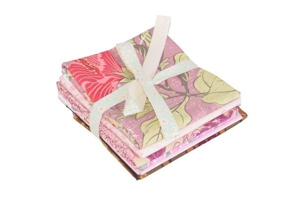Látkový mix na patchwork o veľkosti 50x25 cm AP07