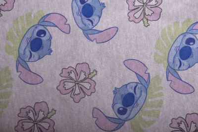 1 m bavlneného úpletu v šedej farbe s rozprávkovou postavou Stitch DS-KUP126