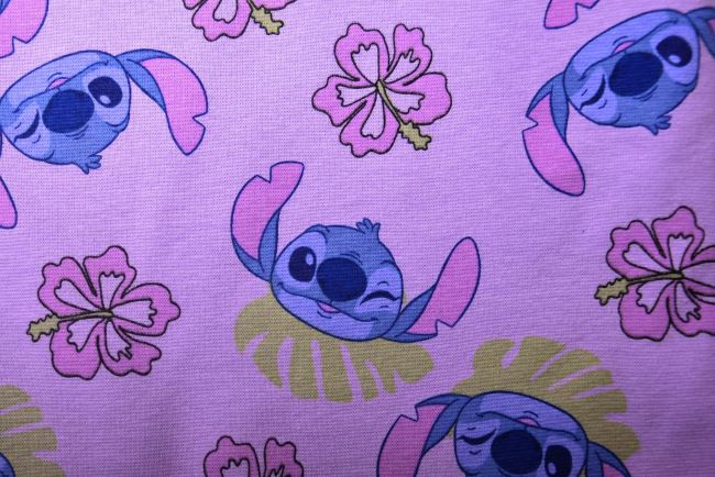 1 m bavlneného úpletu vo fialovej farbe s rozprávkovou postavou Stitch DS-KUP146