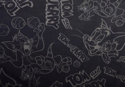 1 m bavlneného úpletu v čiernej farbe s potlačou Tom a Jerry DS-KUP60