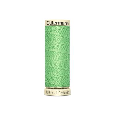 Univerzálna šijacia niť Gütermann v zelenej farbe 154 Univerzálna šijacia niť Gütermann v zelenej farbe 154
