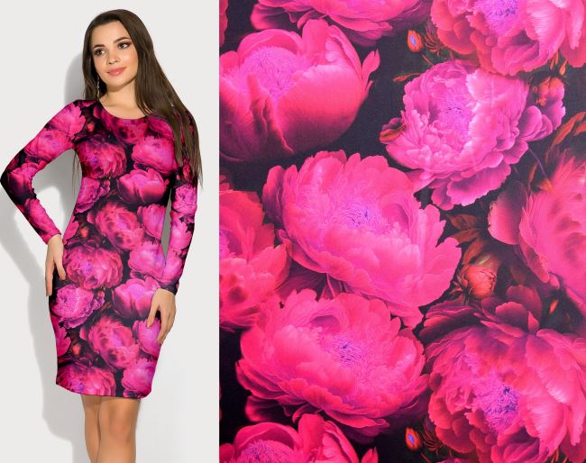 Kostýmová látka Barbie v čiernej farbe s digitálnou potlačou ružových kvetov CS10645A