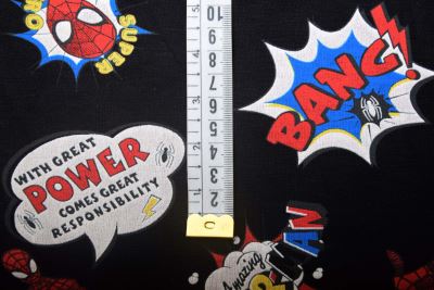 1 m bavlneného úpletu v čiernej farbe s potlačou Spider-Man DS-KUP150 (1)