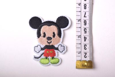 Nažehľovacia nášivka v tvare myšiaka Mickey Mouse TH369 (1)