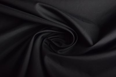 Šusťákovina v čiernej farbe DS-TY058
