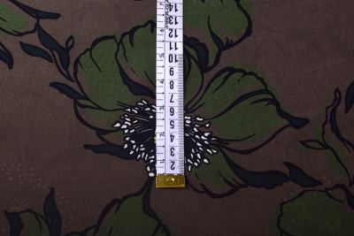 Ľahká viskózová látka v khaki farbe s potlačou kvetín MOR4149 (3)