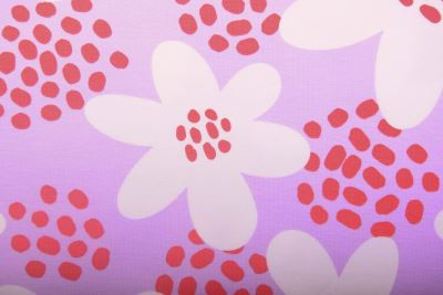 Bavlnený úplet vo fialovej farbe s potlačou kvetín 25723/043 (1)