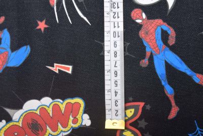 1 m bavlneného úpletu v čiernej farbe s džínsovým vzhľadom s potlačou Spider-Man DS-KUP147 (2)