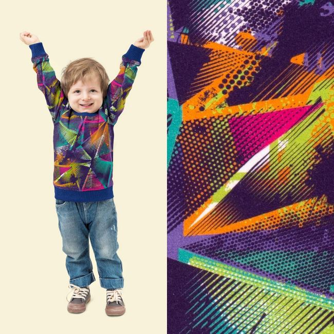 Počesaná teplákovina s digitálnou potlačou geometrických tvarov 20507/044