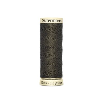Univerzálna šijacia niť Gütermann v tmavo hnedej farbe 673 Univerzálna šijacia niť Gütermann v tmavo hnedej farbe 673