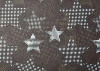 Šusťákovina v hnedej farbe s hviezdičkami 131.179.5001